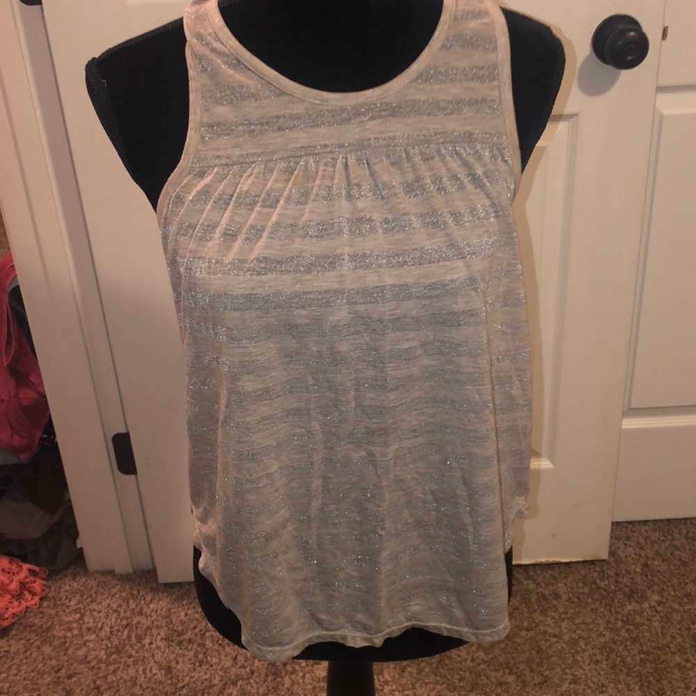 2 AMERICAN EAGLE TANK TOPS
